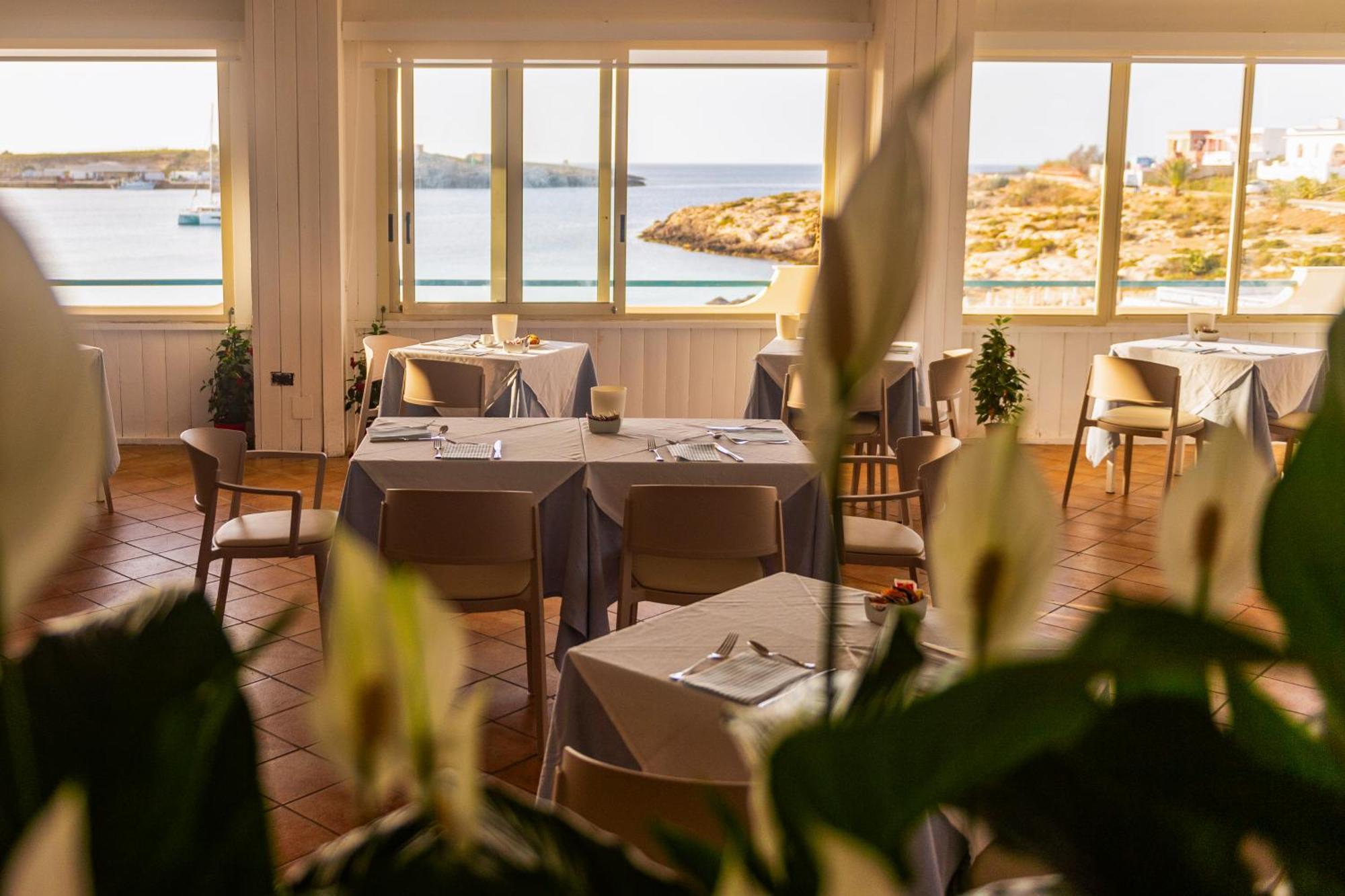 Hotel Baia Turchese 람페두사 외부 사진